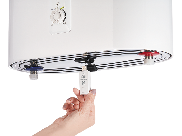Водонагреватель накопительный Electrolux EWH 30 Centurio IQ 2.0